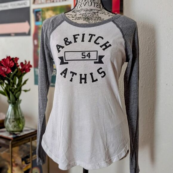 Abercrombie and Fitch Raglan Baseball Varsity Tee - Picture 2 of 4